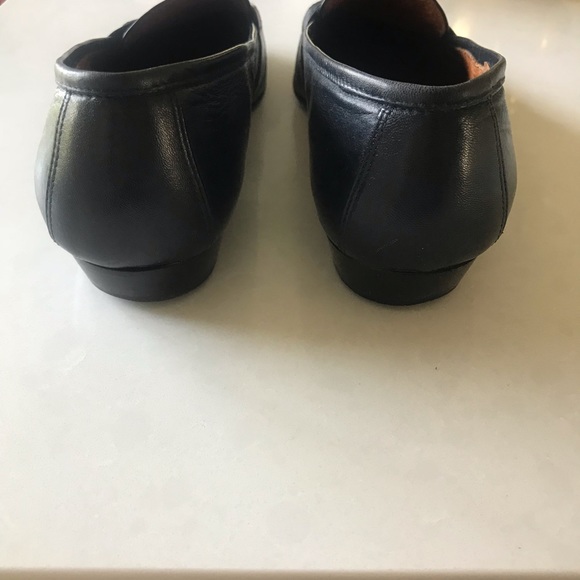 Vintage Black Leather Penny Loafers Flats - Picture 5 of 6